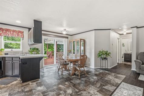 1047 Beaver Creek Road Cathlamet WA 98612