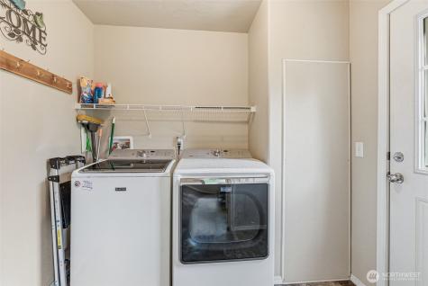 1047 Beaver Creek Road Cathlamet WA 98612