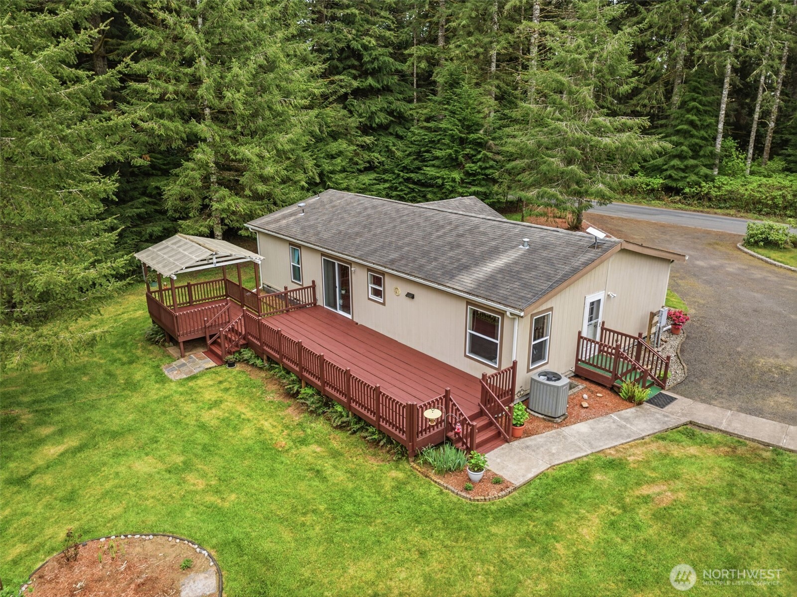 1047 Beaver Creek Road Cathlamet WA 98612