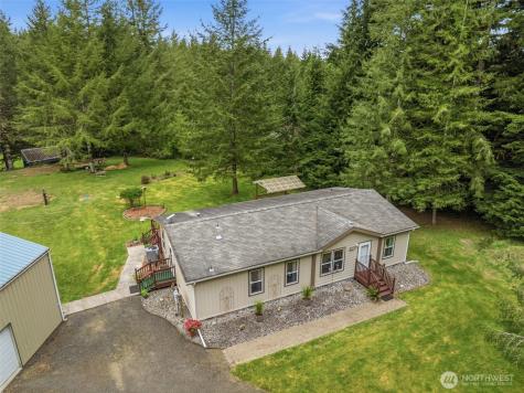 1047 Beaver Creek Road Cathlamet WA 98612