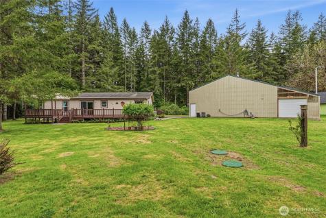 1047 Beaver Creek Road Cathlamet WA 98612
