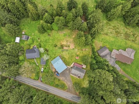 1047 Beaver Creek Road Cathlamet WA 98612