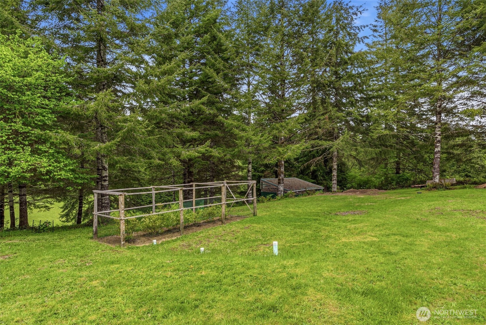 1047 Beaver Creek Road Cathlamet WA 98612