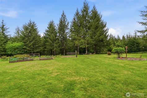 1047 Beaver Creek Road Cathlamet WA 98612