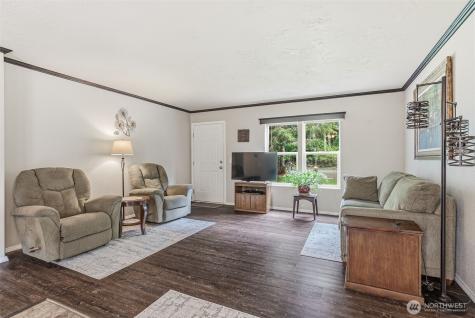 1047 Beaver Creek Road Cathlamet WA 98612