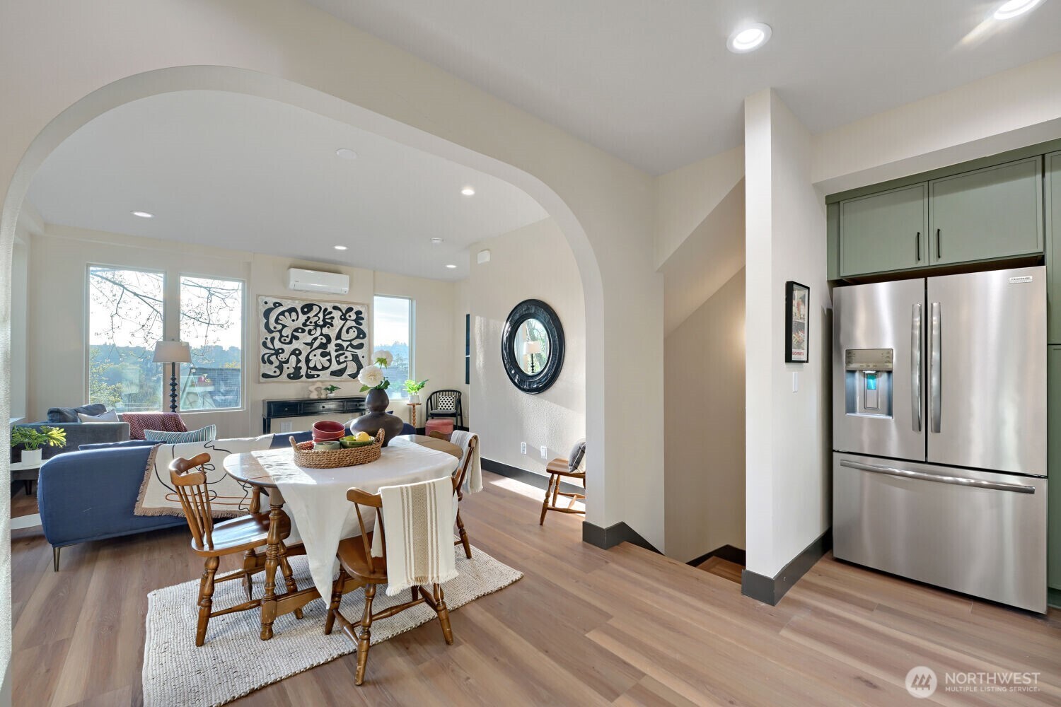 4586 22nd Avenue SW Seattle WA 98106
