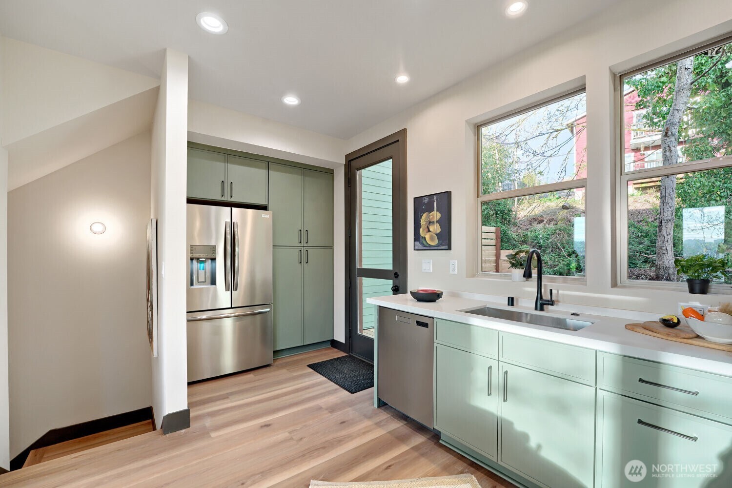 4586 22nd Avenue SW Seattle WA 98106