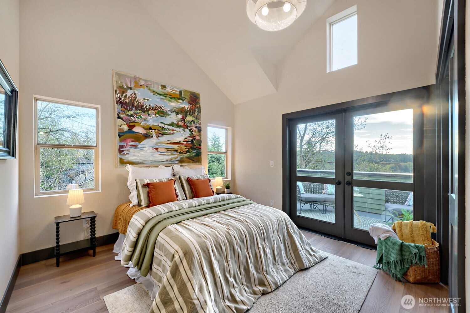 4586 22nd Avenue SW Seattle WA 98106
