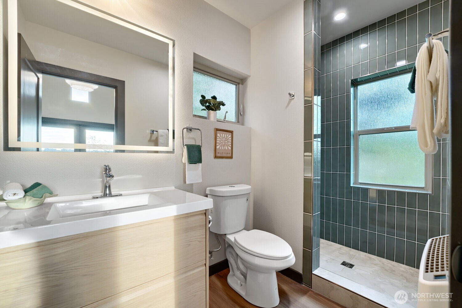 4586 22nd Avenue SW Seattle WA 98106