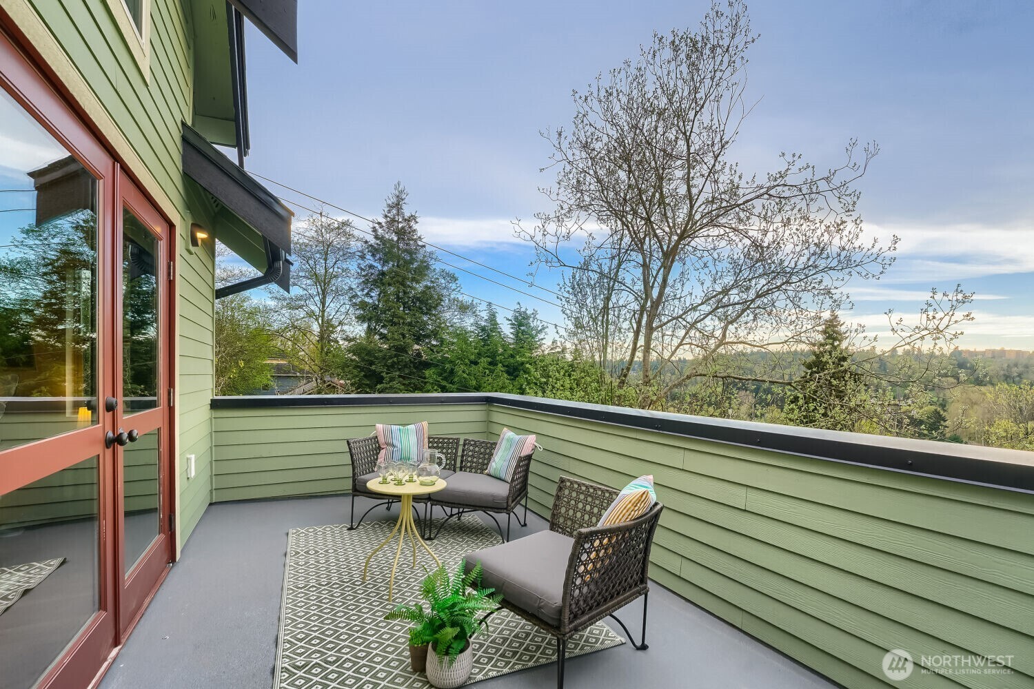 4586 22nd Avenue SW Seattle WA 98106
