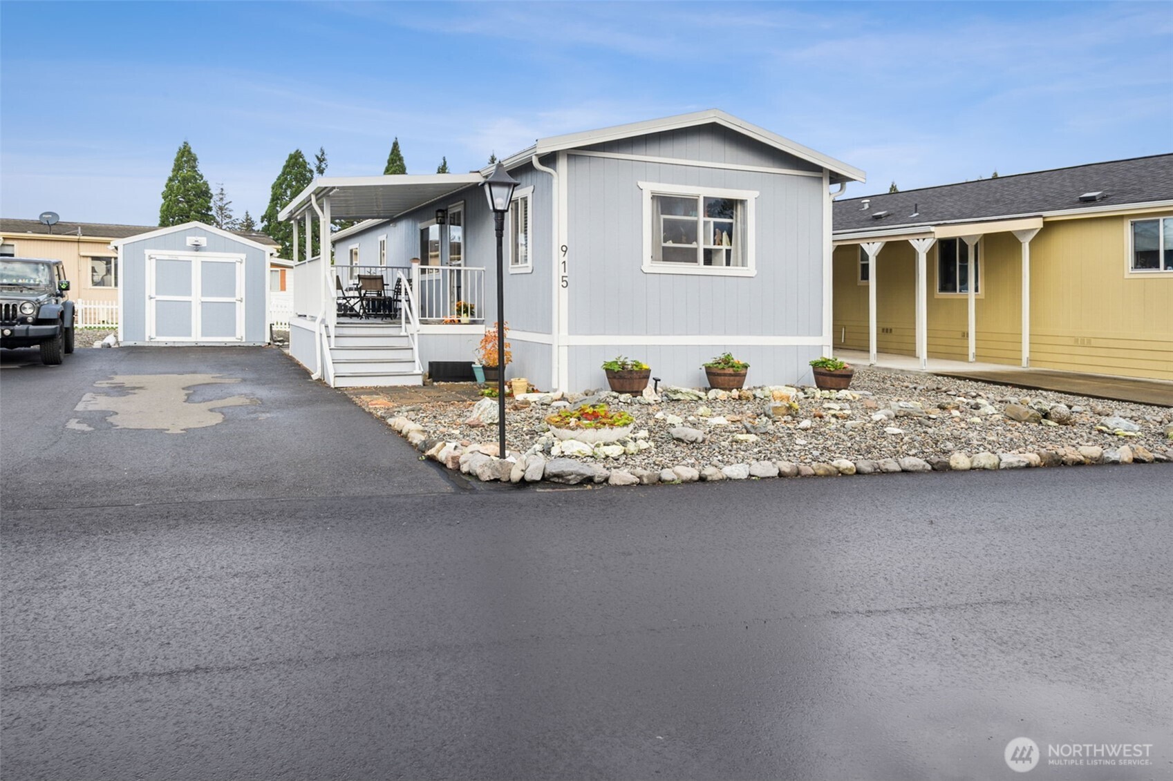 915 Mt Villa Loop Enumclaw WA 98022