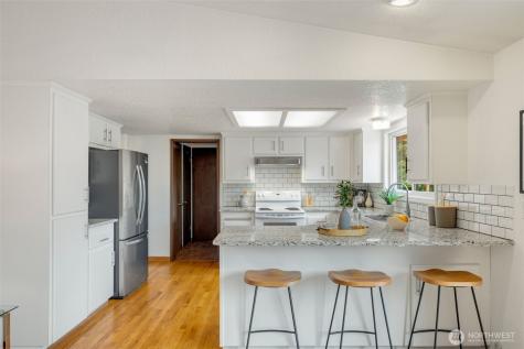 20229 24th Avenue W Lynnwood WA 98036