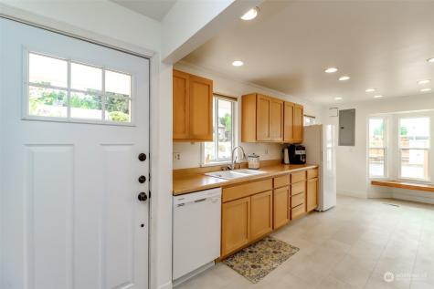 3228 S 162nd Street Seatac WA 98168