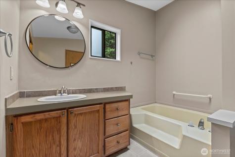 1427 100th Street SW Everett WA 98204