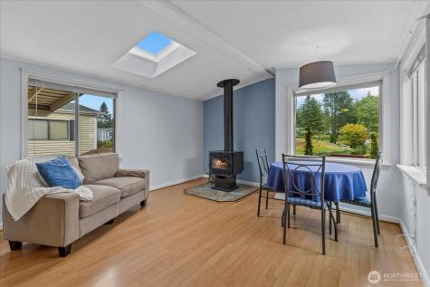 1427 100th Street SW Everett WA 98204