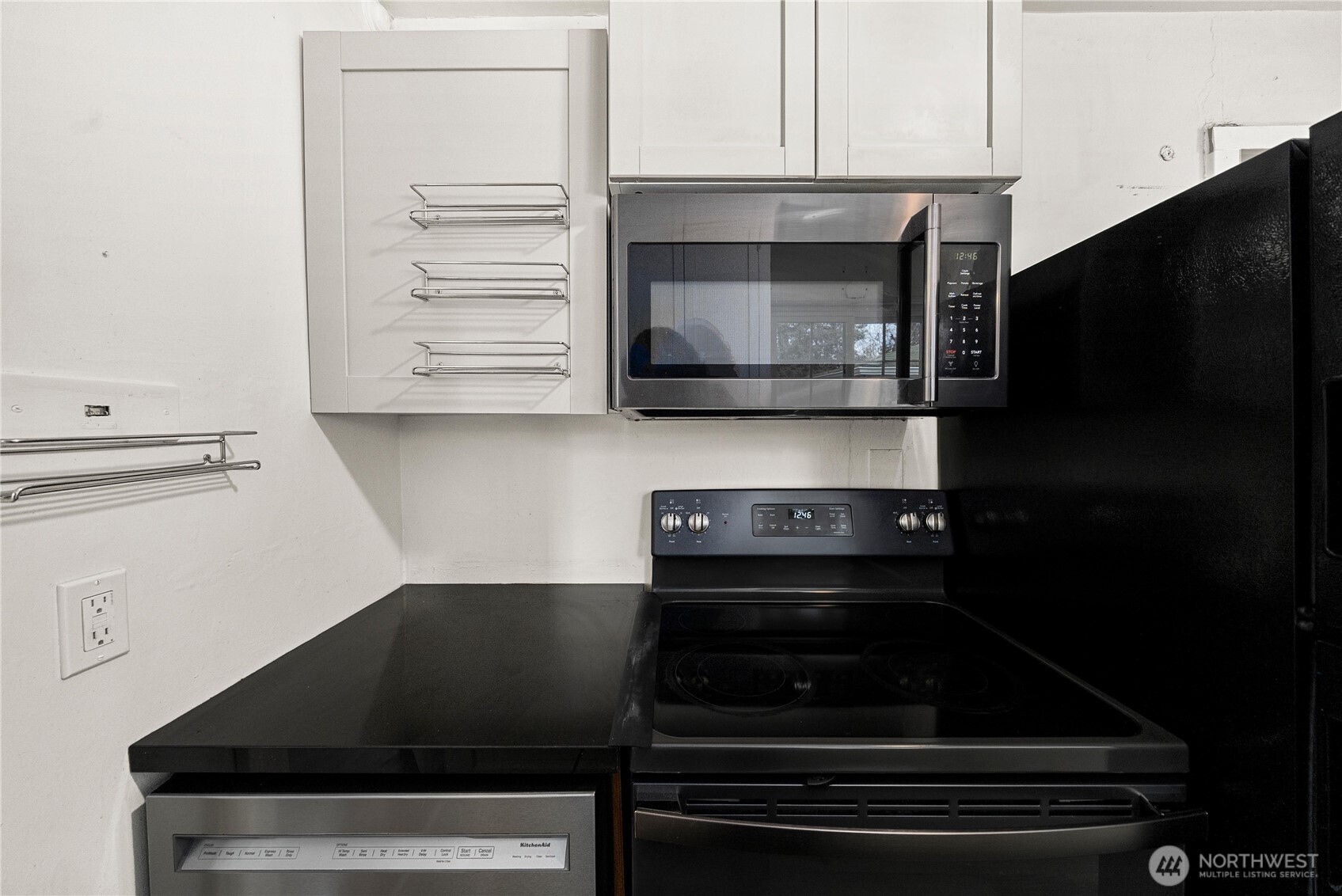 12027 10th Avenue S Seattle WA 98168