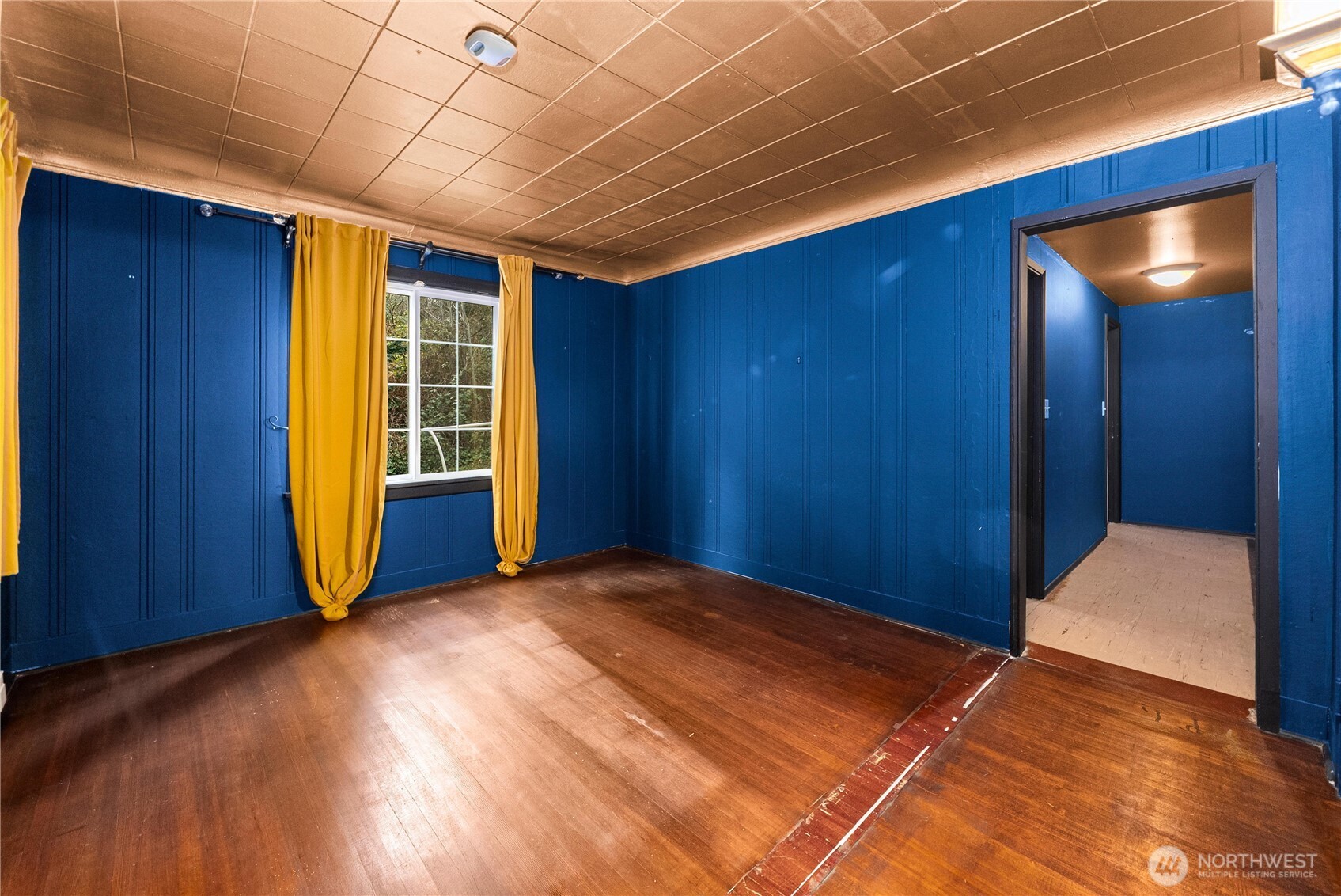 12027 10th Avenue S Seattle WA 98168