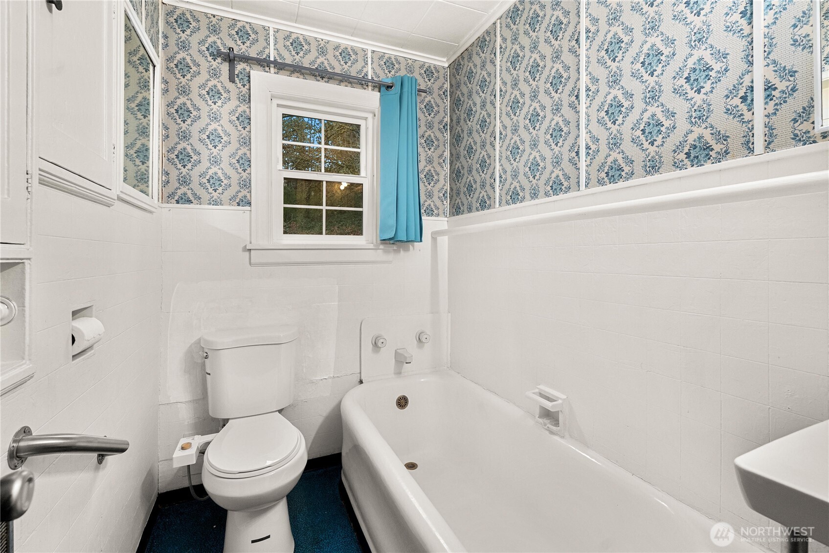 12027 10th Avenue S Seattle WA 98168
