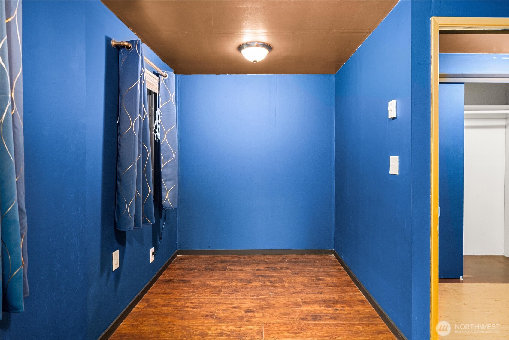 12027 10th Avenue S Seattle WA 98168