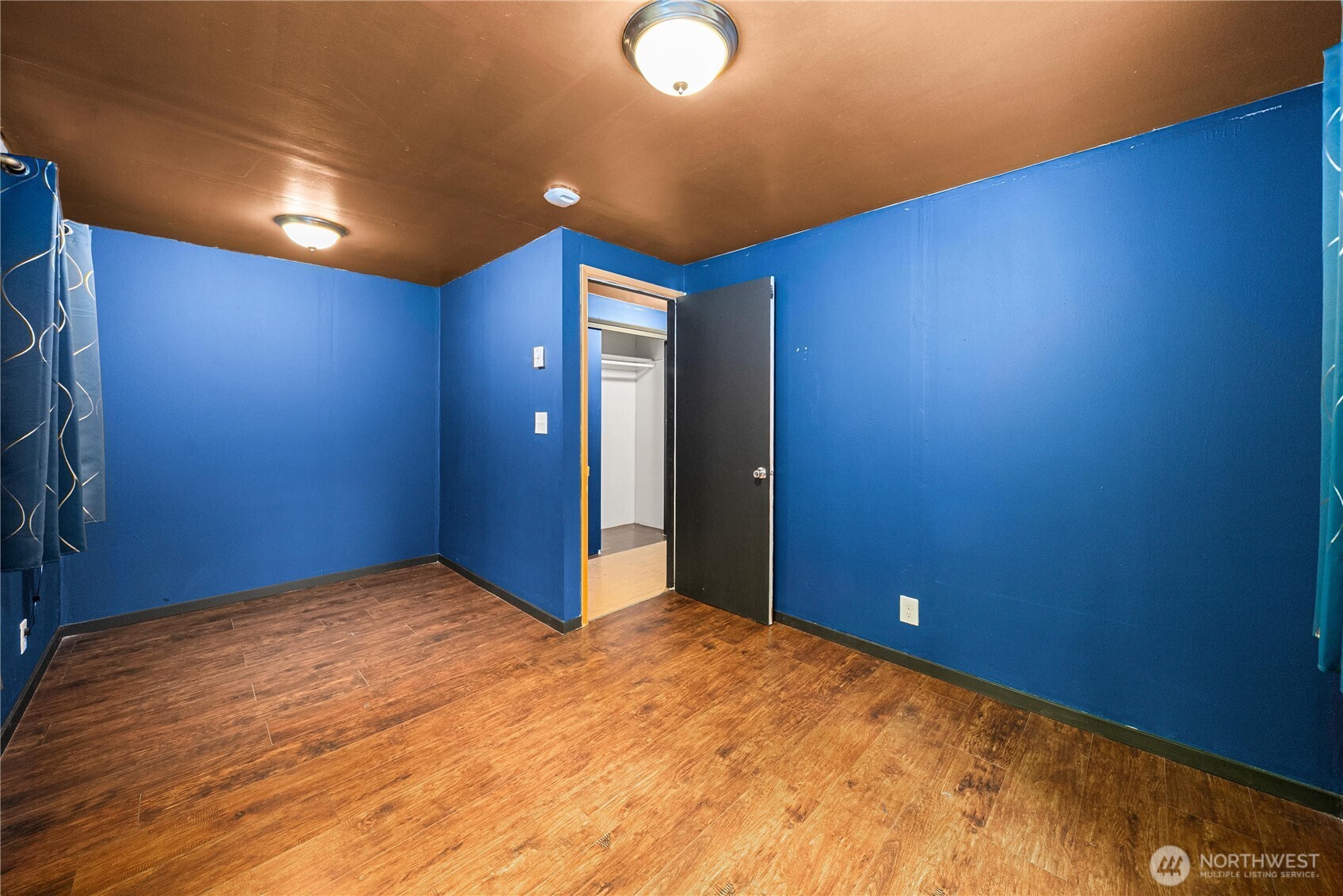 12027 10th Avenue S Seattle WA 98168