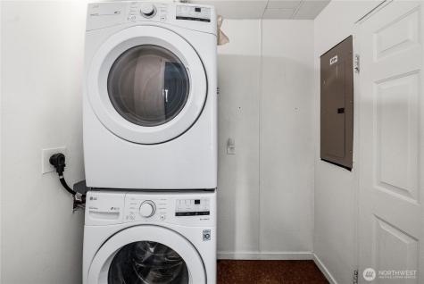 12027 10th Avenue S Seattle WA 98168