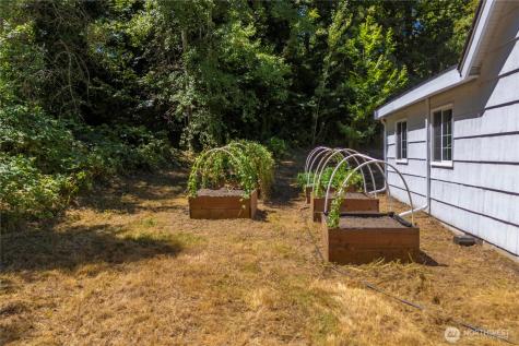 12027 10th Avenue S Seattle WA 98168