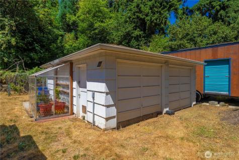 12027 10th Avenue S Seattle WA 98168