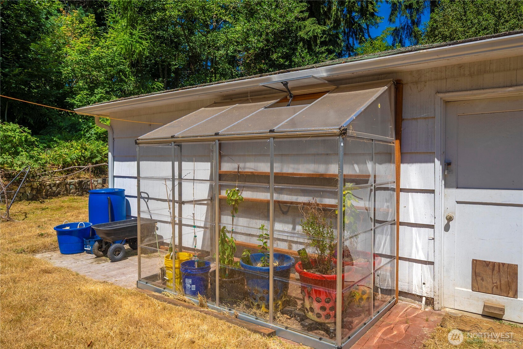 12027 10th Avenue S Seattle WA 98168