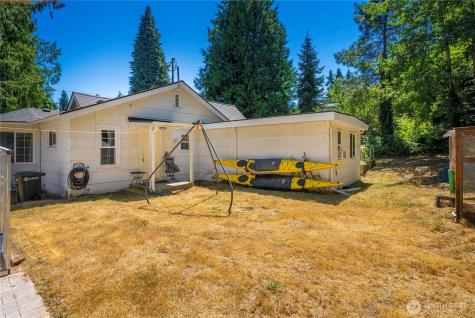 12027 10th Avenue S Seattle WA 98168