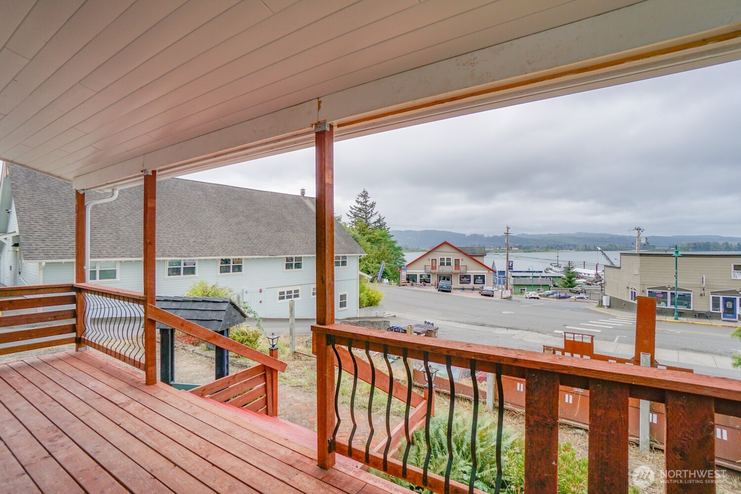 99 Main Street Cathlamet WA 98612