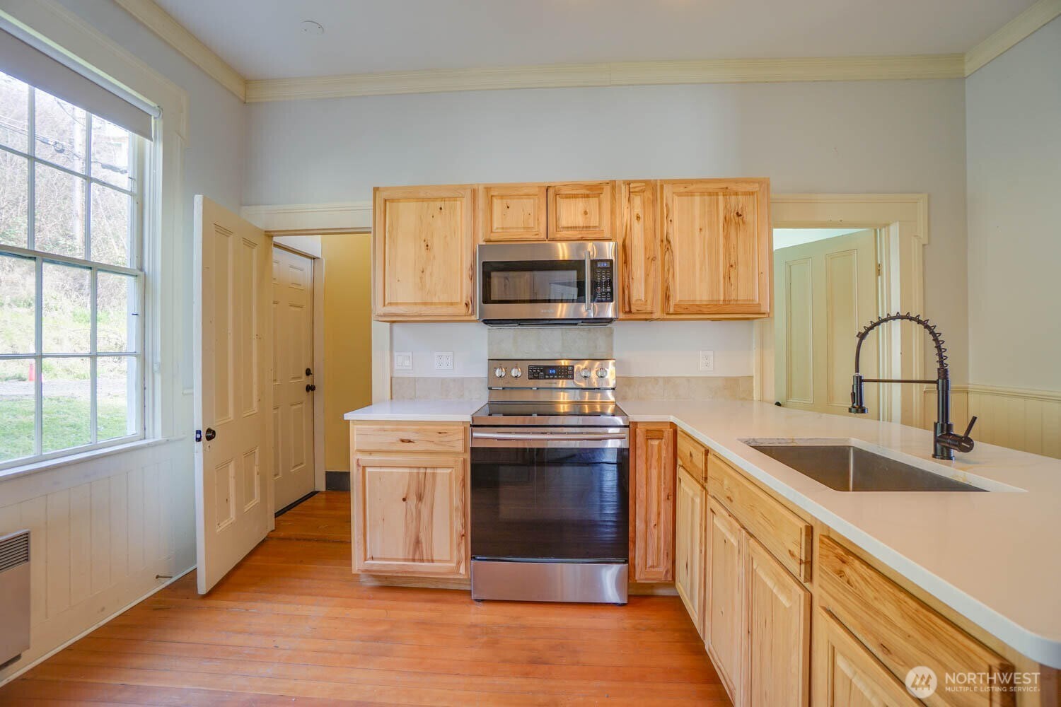 99 Main Street Cathlamet WA 98612