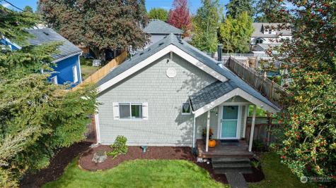 2327 Lexington Everett WA 98203