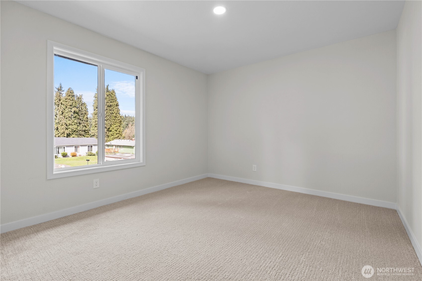 1956 E 65th Street Tacoma WA 98404