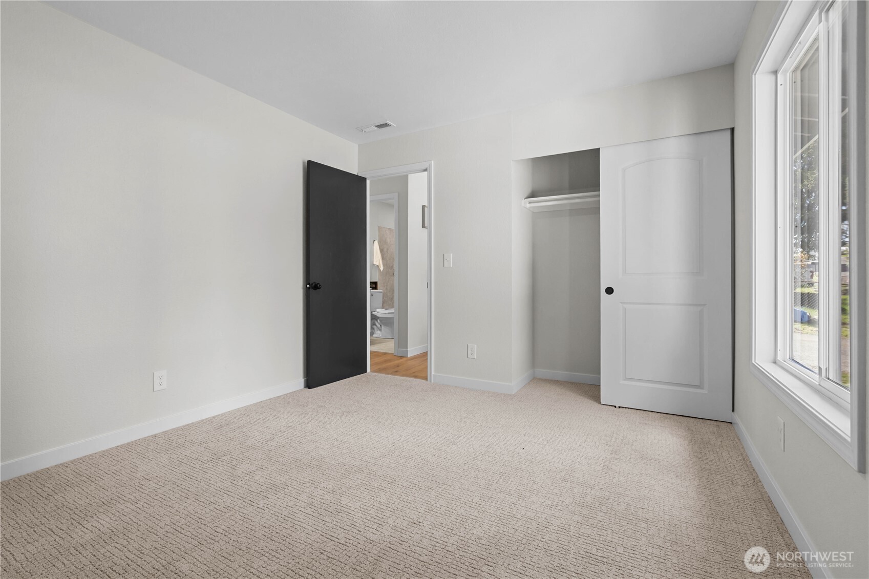 1956 E 65th Street Tacoma WA 98404