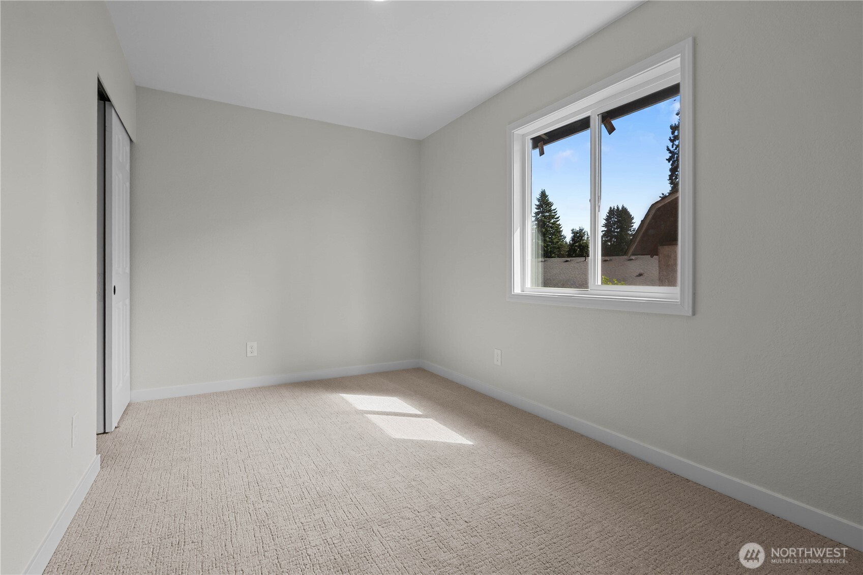 1956 E 65th Street Tacoma WA 98404