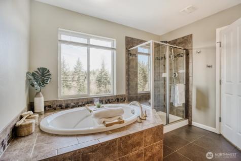 35006 SE Brinkley Street Snoqualmie WA 98065