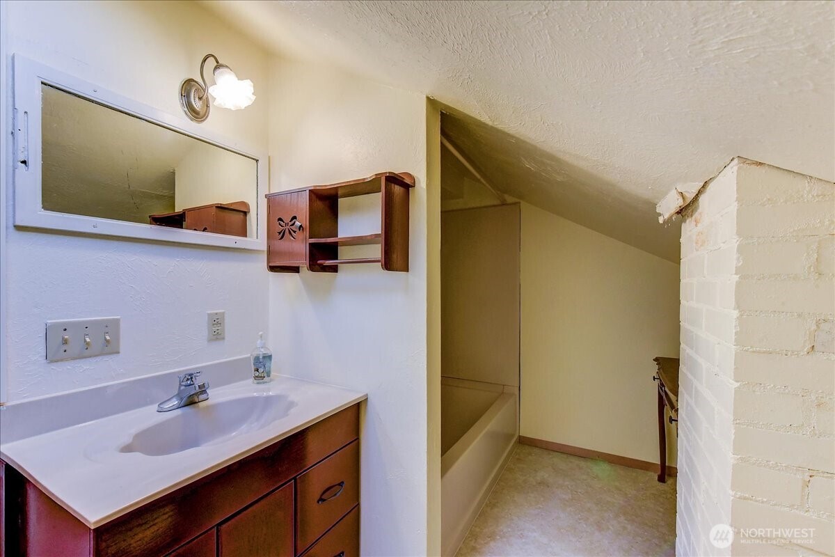 43004 196th Avenue SE Enumclaw WA 98022