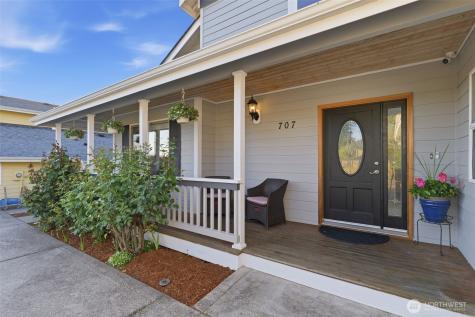 707 Gove Street Steilacoom WA 98388