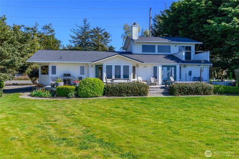 1889 West Beach Road Oak Harbor WA 98277