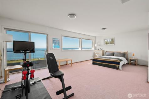 1889 West Beach Road Oak Harbor WA 98277