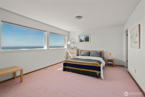 1889 West Beach Road Oak Harbor WA 98277