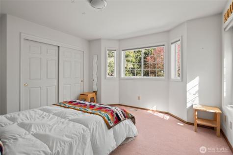 1889 West Beach Road Oak Harbor WA 98277