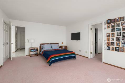 1889 West Beach Road Oak Harbor WA 98277