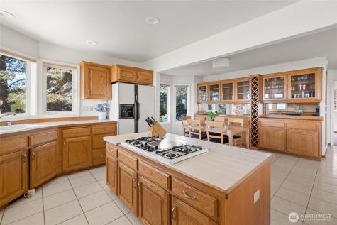 1889 West Beach Road Oak Harbor WA 98277