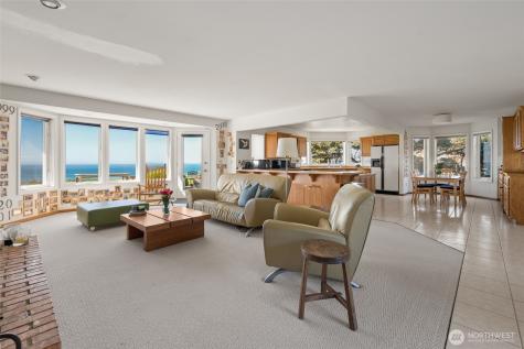 1889 West Beach Road Oak Harbor WA 98277