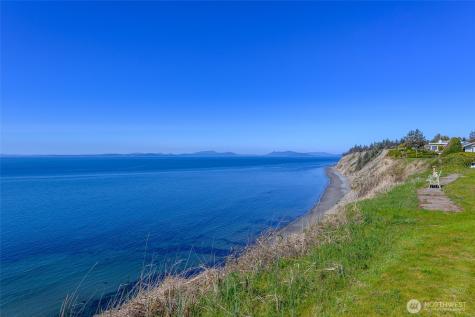 1889 West Beach Road Oak Harbor WA 98277