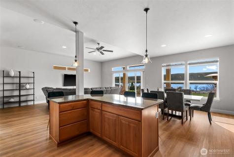 23496 Sunserra Loop NW Quincy WA 98848