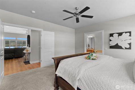 23496 Sunserra Loop NW Quincy WA 98848