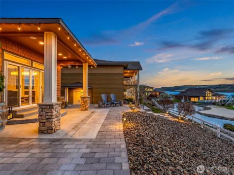23496 Sunserra Loop NW Quincy WA 98848