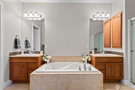 23496 Sunserra Loop NW Quincy WA 98848